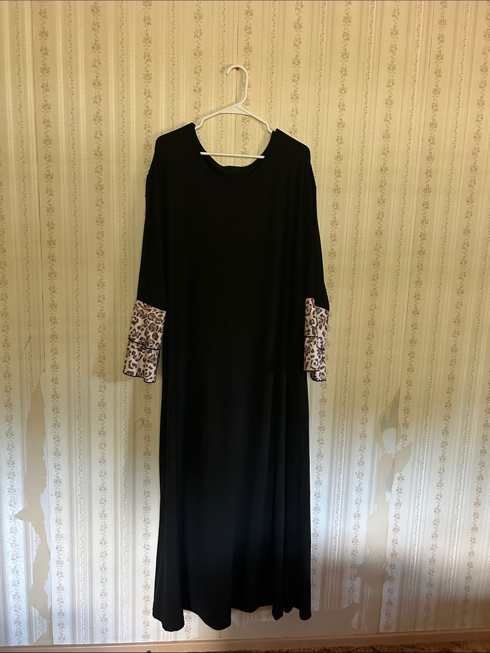 Women’s Black Long Sleeve Maxi Dress with Leopard Cuff Detail